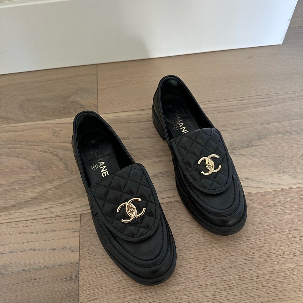 Chanel Black Leather CC Turnlock Loafers Shoes